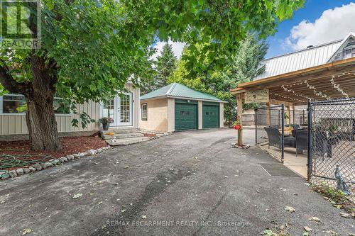 323 Regional 20 Road, Pelham, ON - Outdoor