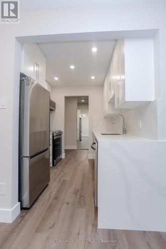 207 - 2228 Trafalgar Street, London East (East I), ON - Indoor Photo Showing Kitchen