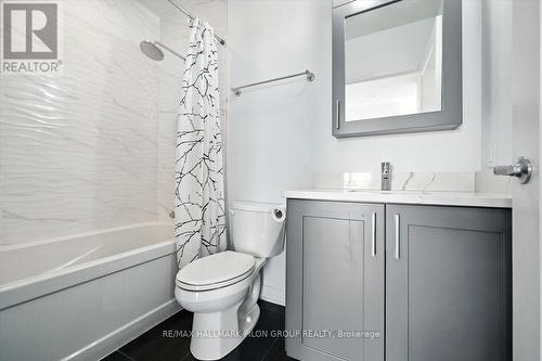 3907 - 805 Carling Avenue, Ottawa, ON - Indoor Photo Showing Bathroom