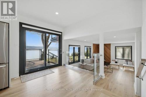 584 Bayview Drive, Ottawa, ON - Indoor