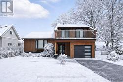 584 BAYVIEW DRIVE  Ottawa, ON K0A 3M0