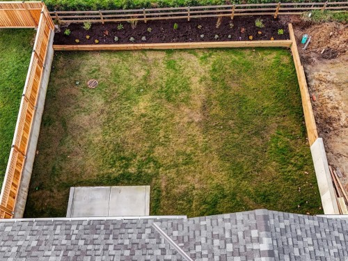 10950 Chalet Rd, North Saanich, BC 