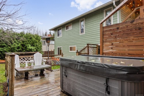 4589 Kilmarnock Dr, Courtenay, BC 