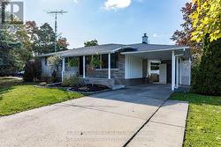 12 RIDLEY HEIGHTS DRIVE  St. Catharines, ON L2S 2J2