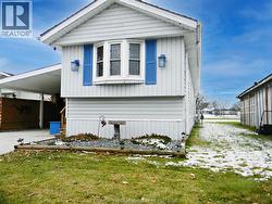 91 Tower DRIVE East  Tecumseh, ON N8N 2V4