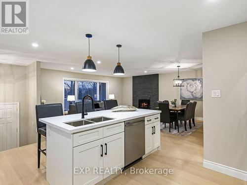6921 Avila Road, Mississauga, ON - Indoor Photo Showing Kitchen With Double Sink