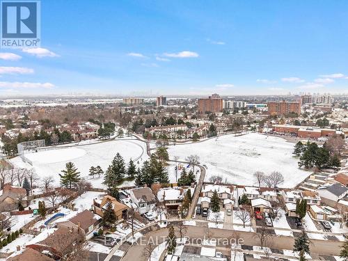 6921 Avila Road, Mississauga, ON - Outdoor With View