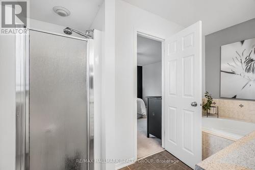 2025 Boisfranc Circle, Ottawa, ON - Indoor Photo Showing Bathroom