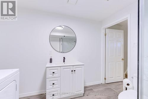 474 Marlatt Drive, Oakville (Ro River Oaks), ON - Indoor Photo Showing Bathroom