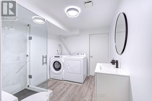 474 Marlatt Drive, Oakville (Ro River Oaks), ON - Indoor Photo Showing Laundry Room