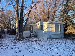 43 BONNETEAU AVE  Winnipeg, MB R0A 0T1