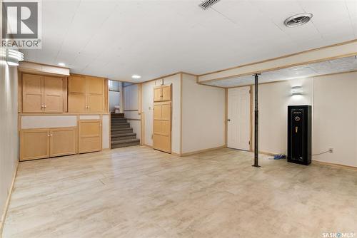 1003 Broad Street N, Regina, SK - Indoor