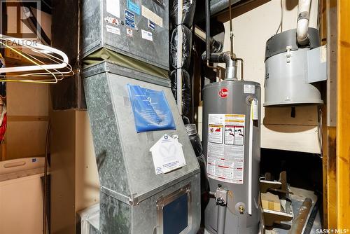 1003 Broad Street N, Regina, SK - Indoor Photo Showing Basement