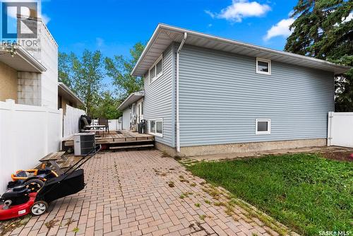 1003 Broad Street N, Regina, SK - Outdoor With Exterior
