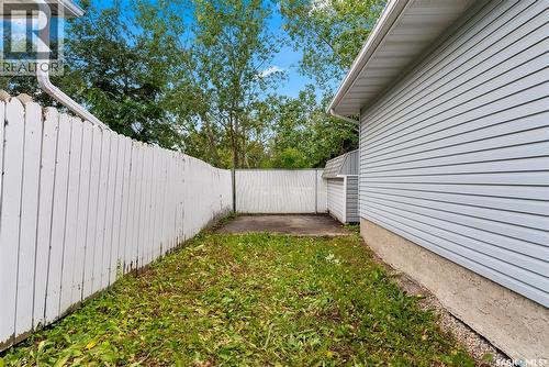 1003 Broad Street N, Regina, SK - Outdoor