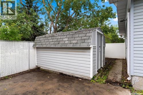 1003 Broad Street N, Regina, SK - Outdoor With Exterior