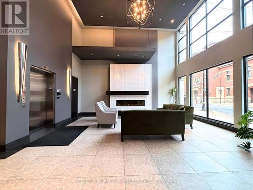 Ph4 - 181 James Street N, Hamilton, ON - Indoor Photo Showing Other Room