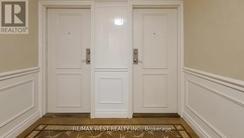 404 - 1535 Lakeshore Road E, Mississauga, ON - Indoor Photo Showing Other Room