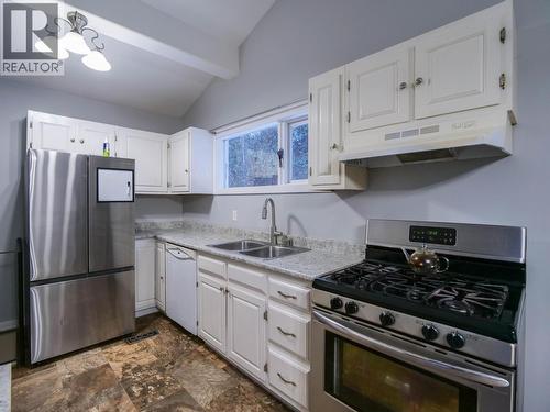 2630 Norwood Road, Quesnel, BC - Indoor Photo Showing Kitchen With Double Sink