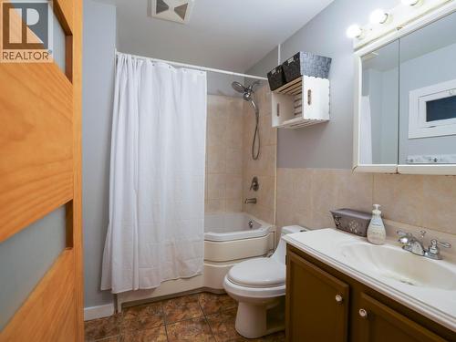 2630 Norwood Road, Quesnel, BC - Indoor Photo Showing Bathroom