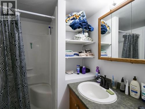 2630 Norwood Road, Quesnel, BC - Indoor Photo Showing Bathroom
