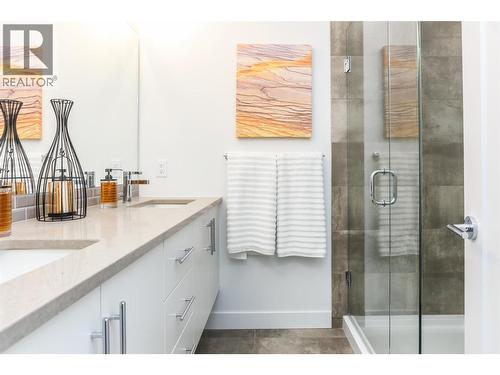 Similar too - 610 Academy Way Unit# 111, Kelowna, BC - Indoor Photo Showing Bathroom