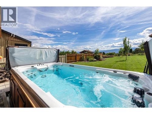 2415 Collingwood Road, West Kelowna, BC - Outdoor