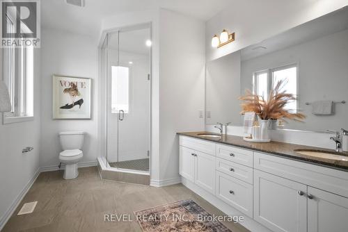 1545 Rothbury Crescent, Milton, ON - Indoor Photo Showing Bathroom