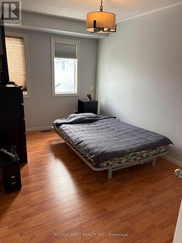 8A Wylie Circle, Halton Hills, ON - Indoor Photo Showing Bedroom