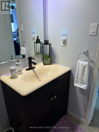 8A Wylie Circle, Halton Hills, ON - Indoor Photo Showing Bathroom