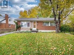 20 ERLESMERE AVENUE  Brampton, ON L6W 2T5