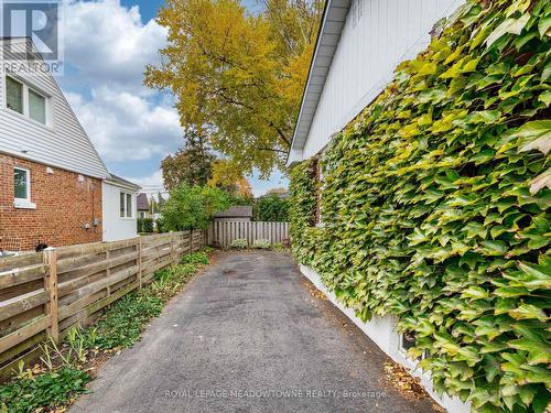 20 Erlesmere Avenue, Brampton, ON - Outdoor