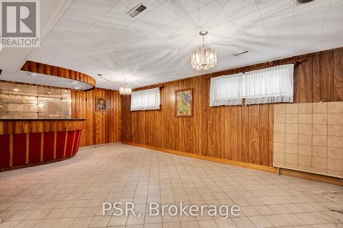 60 Bamford Crescent, Toronto, ON - Indoor Photo Showing Other Room