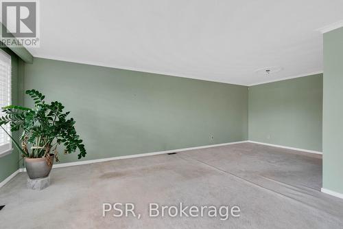 60 Bamford Crescent, Toronto, ON - Indoor Photo Showing Other Room