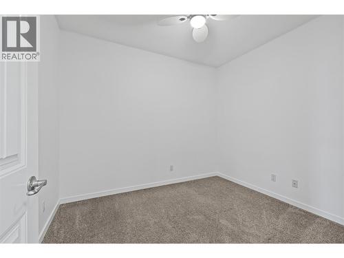 3735 Casorso Road Unit# 305, Kelowna, BC - Indoor Photo Showing Other Room