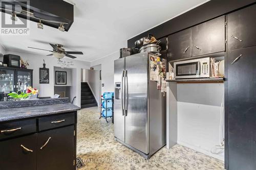 64375 Concession 6 Road, West Lincoln (West Lincoln), ON - Indoor Photo Showing Kitchen