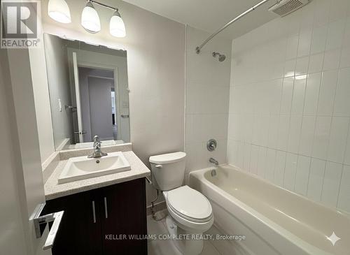280 Lorne Avenue, Kitchener, ON - Indoor Photo Showing Bathroom