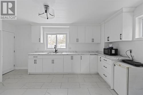 365 Bruce St, Sault Ste. Marie, ON - Indoor Photo Showing Kitchen