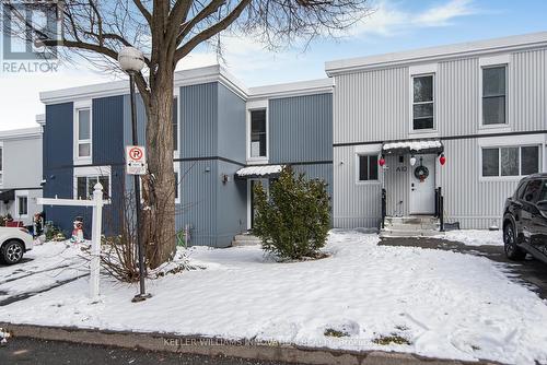 9A - 25 Britten Close, Hamilton, ON - Outdoor