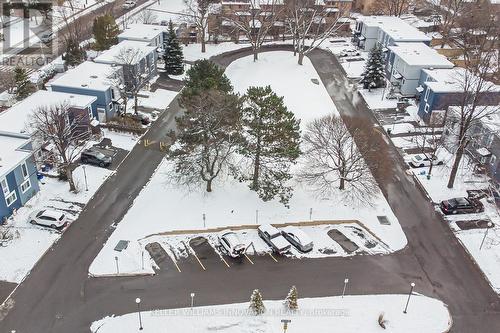 9A - 25 Britten Close, Hamilton, ON - Outdoor