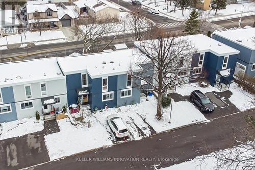 9A - 25 Britten Close, Hamilton, ON - Outdoor