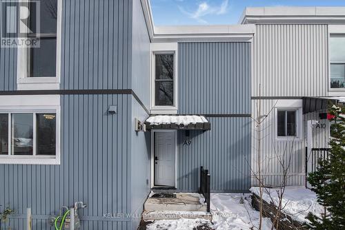 9A - 25 Britten Close, Hamilton, ON - Outdoor With Exterior