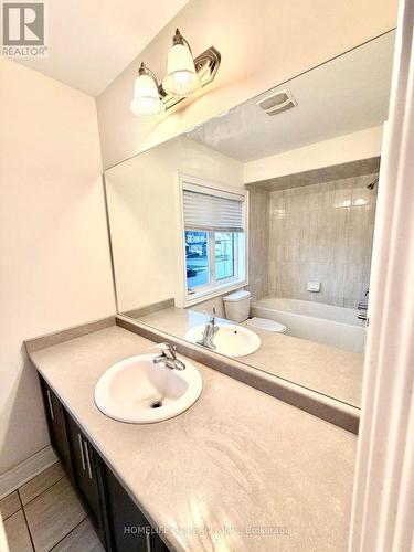 1175 Upper Thames Drive, Woodstock, ON - Indoor Photo Showing Bathroom