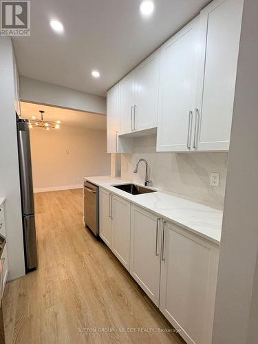 109 - 2230 Trafalgar Street, London East (East I), ON - Indoor Photo Showing Kitchen
