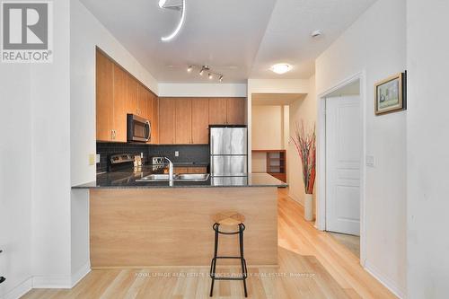1111 - 225 Webb Drive, Mississauga, ON - Indoor Photo Showing Kitchen With Double Sink