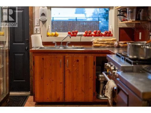 851 7Th Avenue, Fernie, BC 