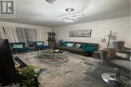 218 - 1050 Main Street E, Milton, ON - Indoor Photo Showing Living Room