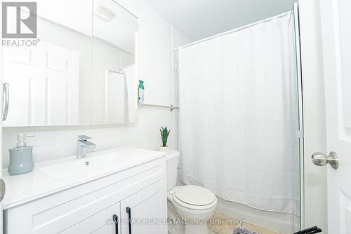 213 - 3075 Thomas Street, Mississauga, ON - Indoor Photo Showing Bathroom