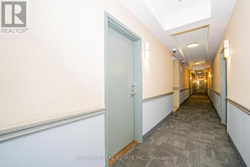 213 - 3075 Thomas Street, Mississauga, ON - Indoor Photo Showing Other Room