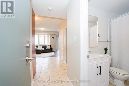 213 - 3075 Thomas Street, Mississauga, ON - Indoor Photo Showing Bathroom